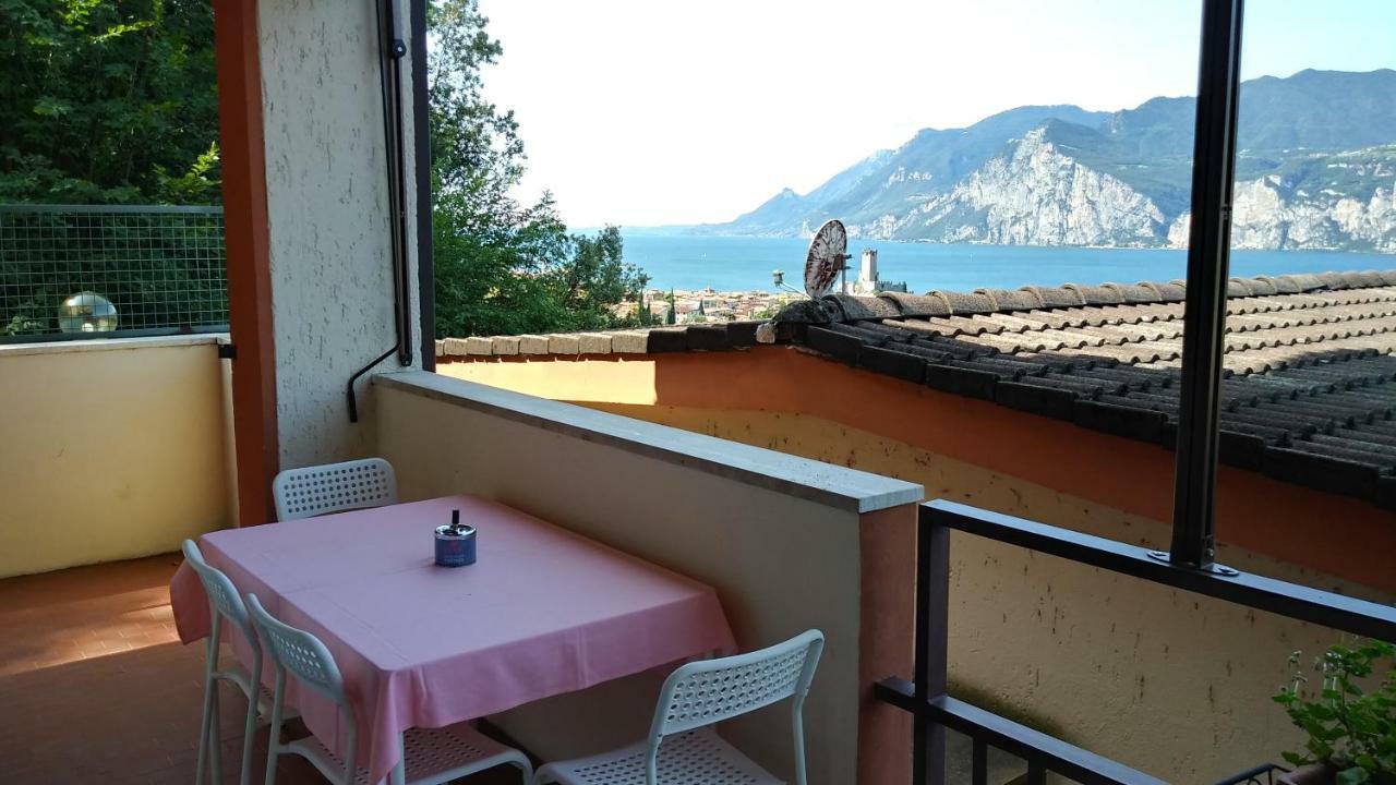 Apartament Luna Wifi Free - Malcesine Buitenkant foto