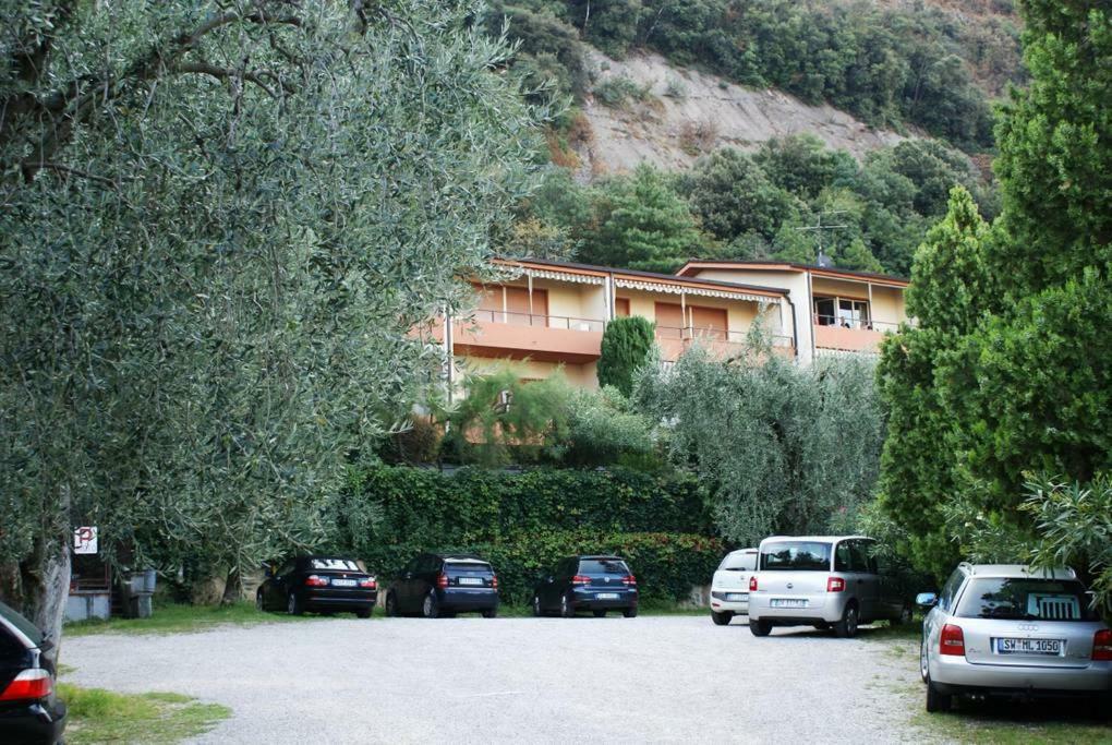 Apartament Luna Wifi Free - Malcesine Buitenkant foto